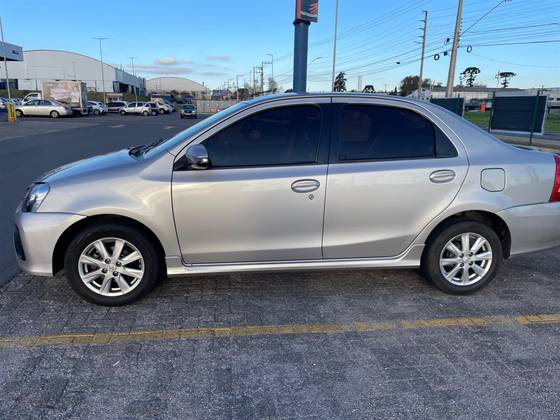 TOYOTA ETIOS 1.5 XS 16V FLEX 4P AUTOMÁTICO